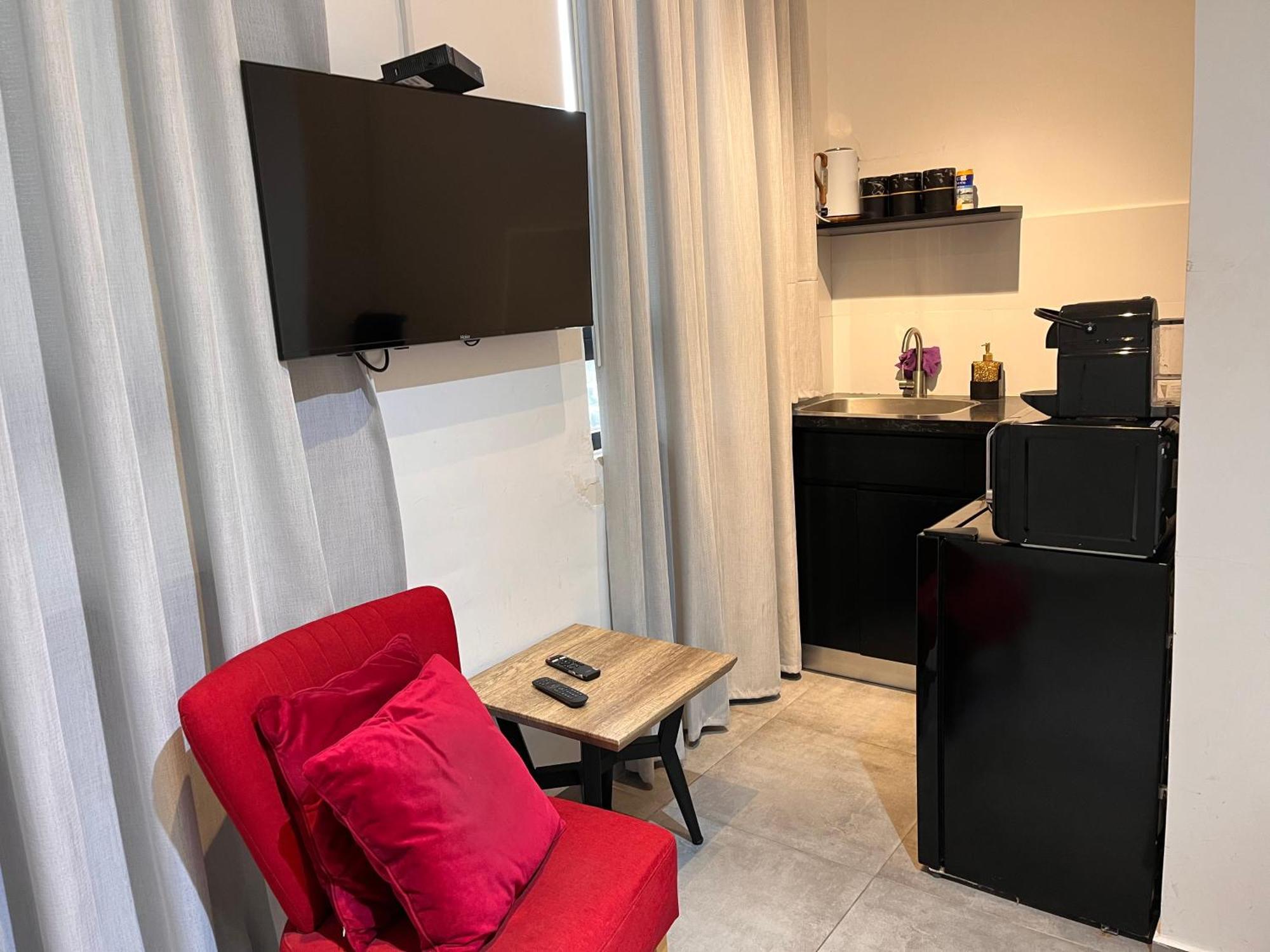 Yona 8 Bed & Breakfast Tel Aviv Phòng bức ảnh