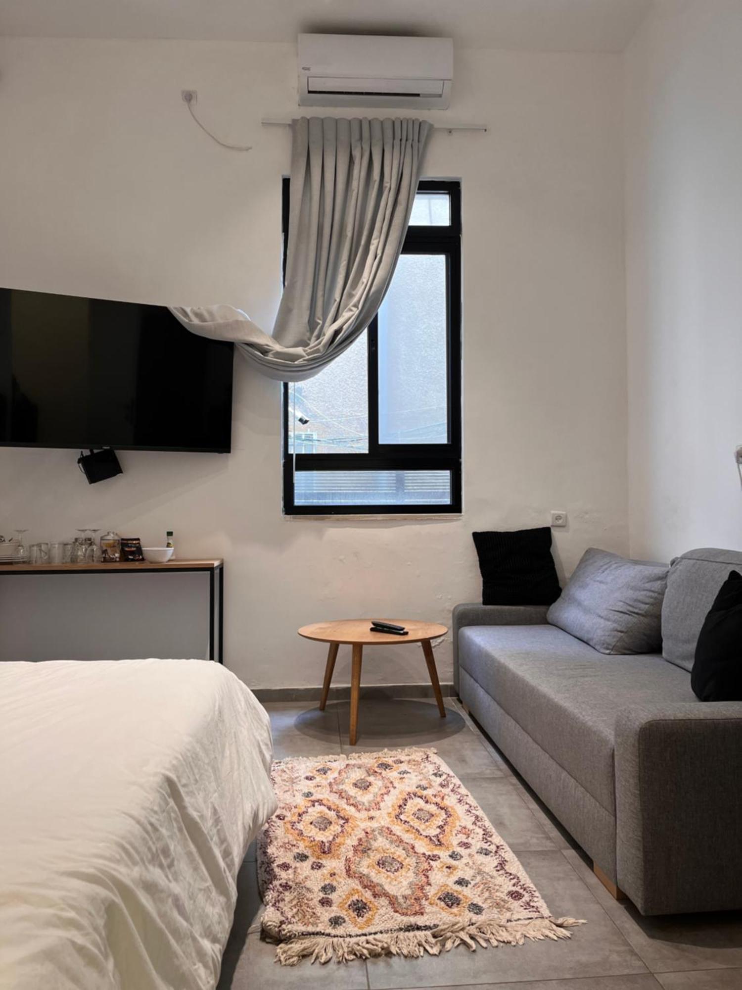 Yona 8 Bed & Breakfast Tel Aviv Phòng bức ảnh