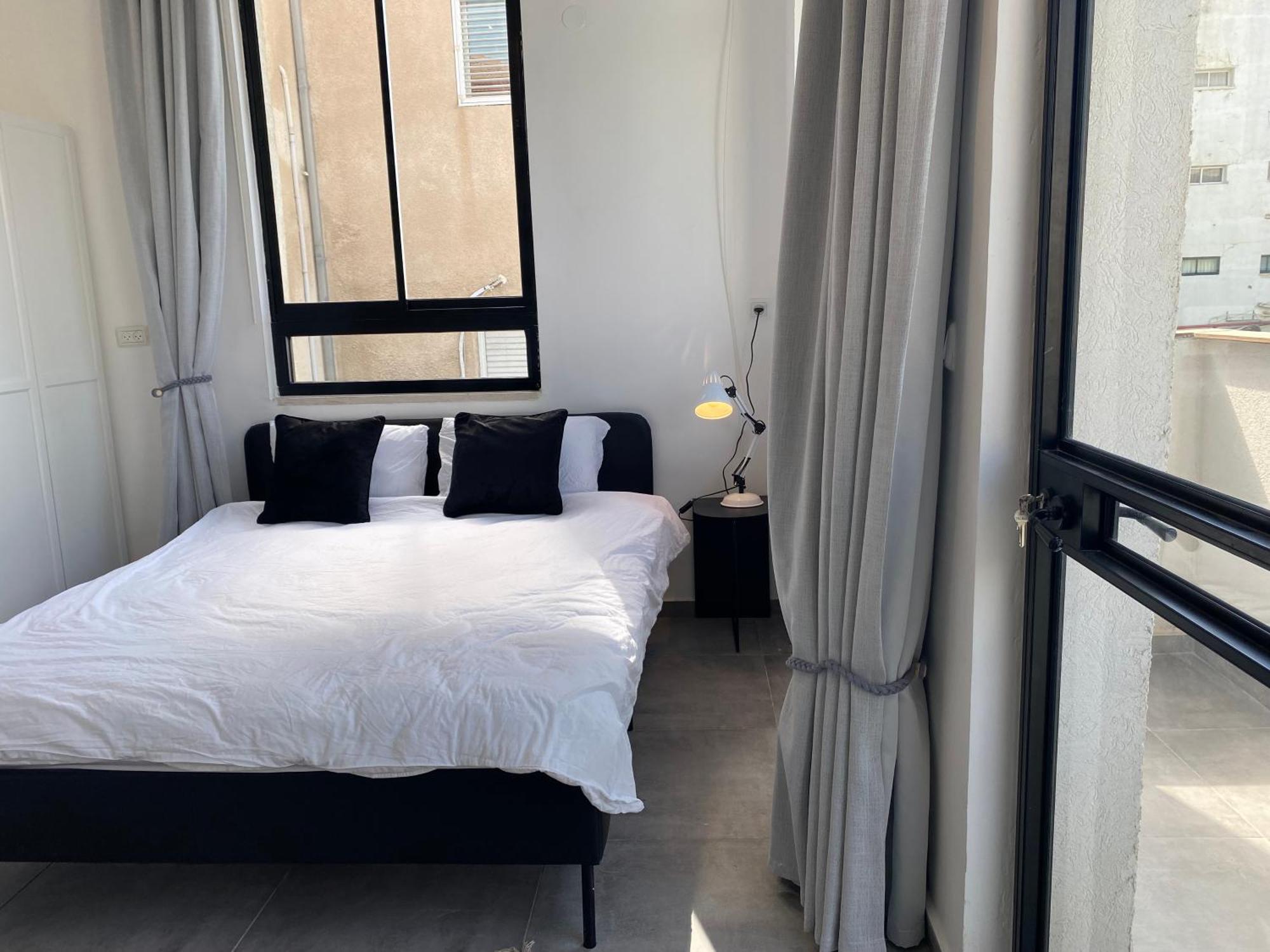Yona 8 Bed & Breakfast Tel Aviv Phòng bức ảnh