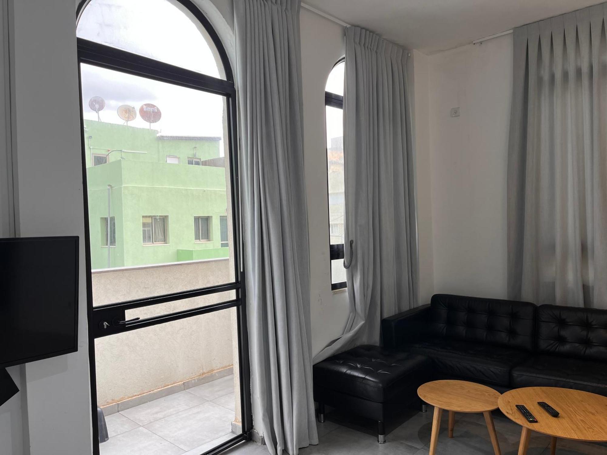 Yona 8 Bed & Breakfast Tel Aviv Phòng bức ảnh
